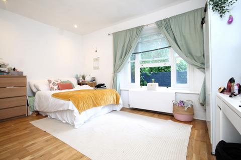 4 bedroom flat to rent, Hillmarton Road, Islington, N7