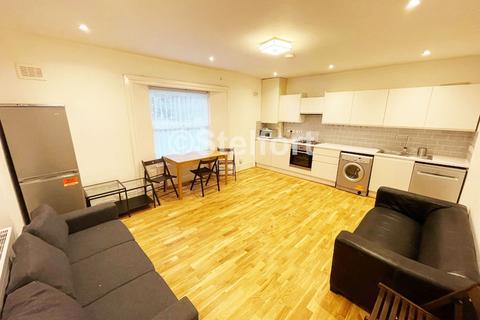 4 bedroom flat to rent, Hillmarton Road, London, N7