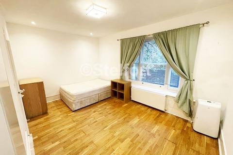 4 bedroom flat to rent, Hillmarton Road, London, N7