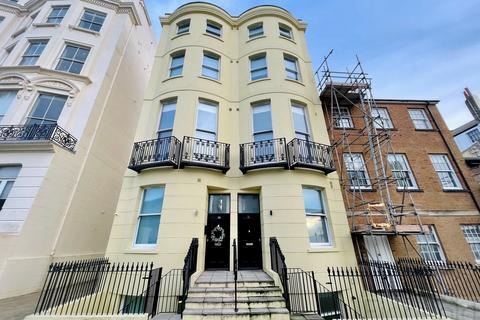 1 bedroom semi-detached house to rent, Lansdowne Place, Hove