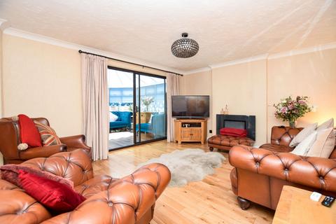 3 bedroom detached house for sale, Bisham Park, Sandymoor