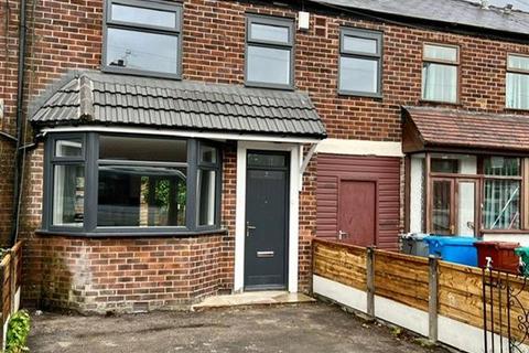 3 bedroom semi-detached house to rent, Morse Road, Manchester