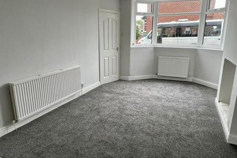 3 bedroom semi-detached house to rent, Morse Road, Manchester