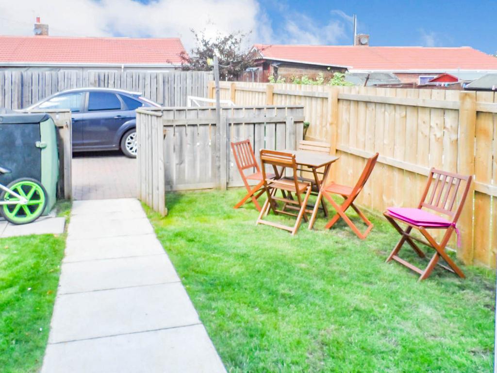 Ashington Drive, Stakeford, Choppington, Northumberland, NE62 5AH 2 bed