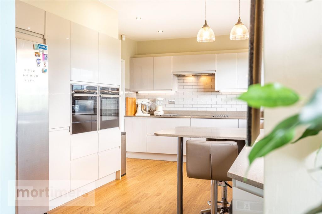 Kitchen/ Breakfast