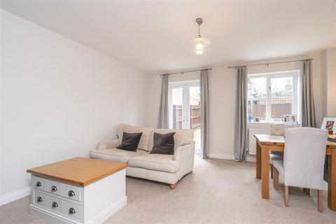 25 Easton Lane, Bozeat, Wellingborough, NN29 7NN