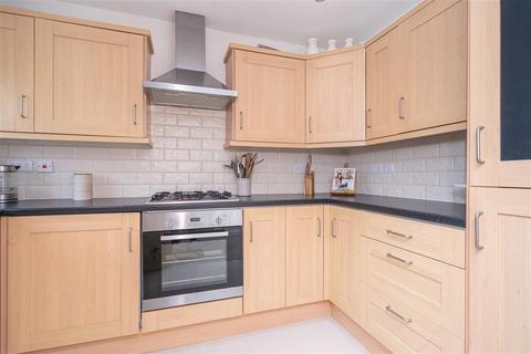 25 Easton Lane, Bozeat, Wellingborough, NN29 7NN