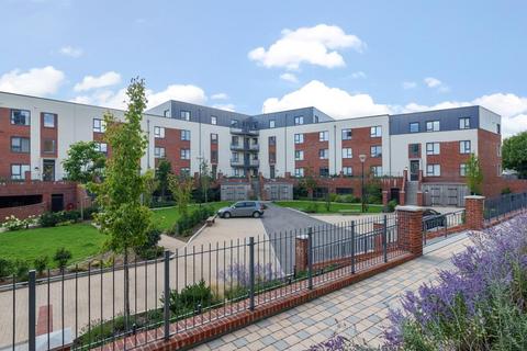 2 bedroom flat for sale - High Wycombe,  Buckinghamshire,  HP11