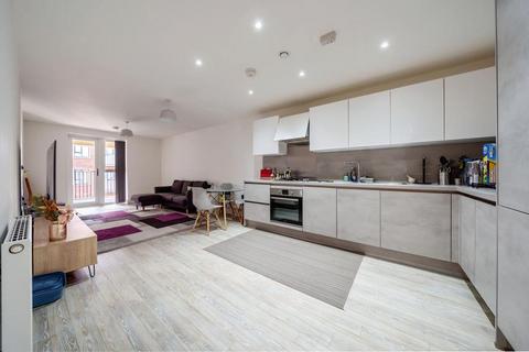 2 bedroom flat for sale, High Wycombe,  Buckinghamshire,  HP11