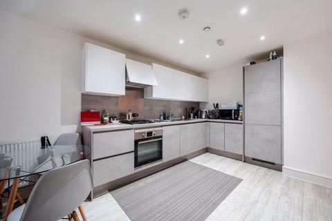 2 bedroom flat for sale, High Wycombe,  Buckinghamshire,  HP11