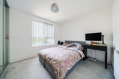 2 bedroom flat for sale, High Wycombe,  Buckinghamshire,  HP11