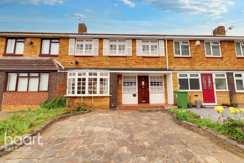 52 Codenham Straight, Basildon, SS16 5DH
