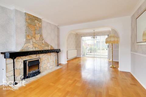 52 Codenham Straight, Basildon, SS16 5DH