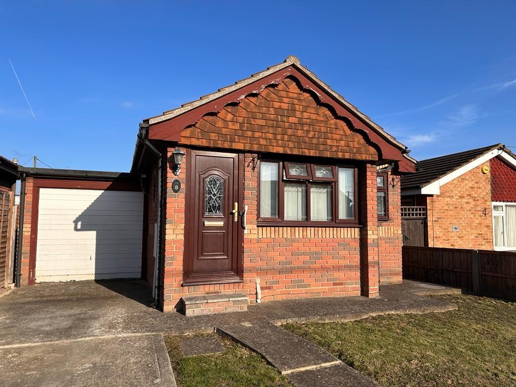 Norton Avenue, Canvey Island 2 bed bungalow for sale £280,000