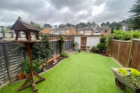 6 Conifer Rise, Northampton, NN3 3JY