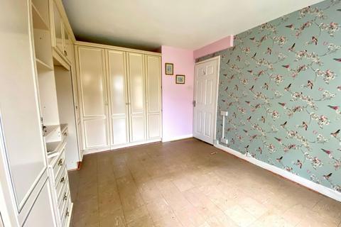 6 Conifer Rise, Northampton, NN3 3JY