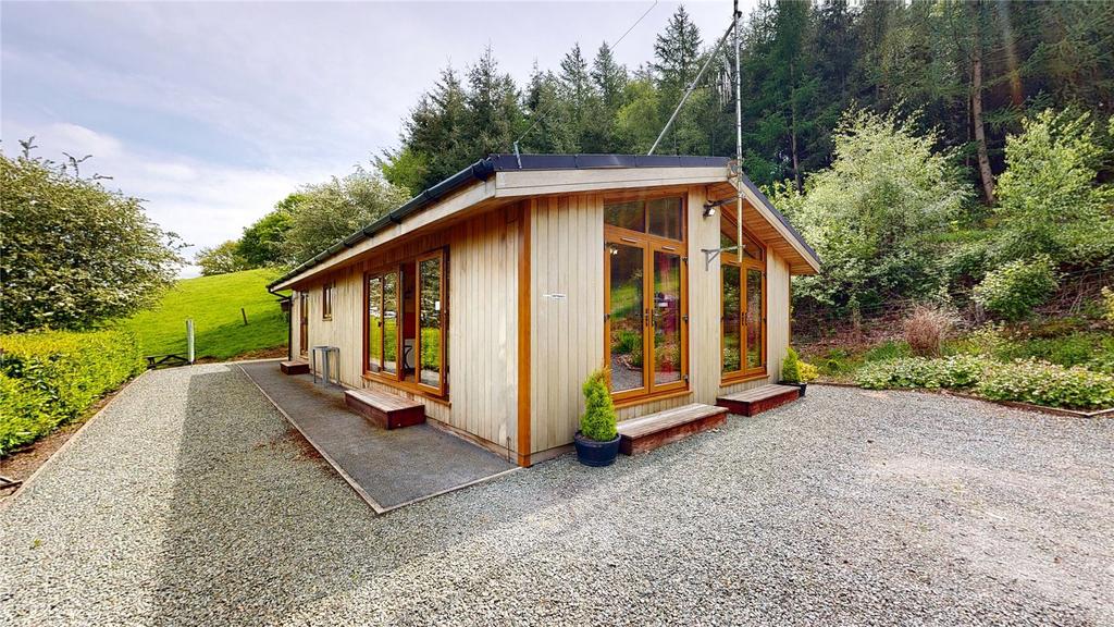 2 bedroom detached house for sale