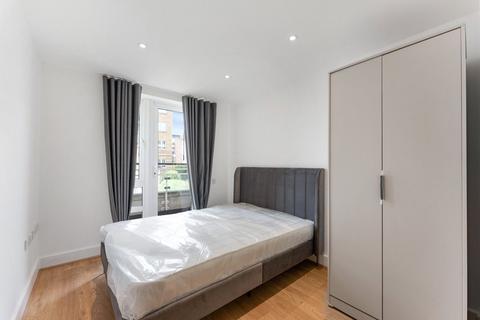 2 bedroom apartment to rent, St. Davids Square, London, E14