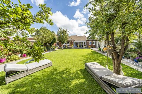 undefined, Brook Close, Gidea Park
