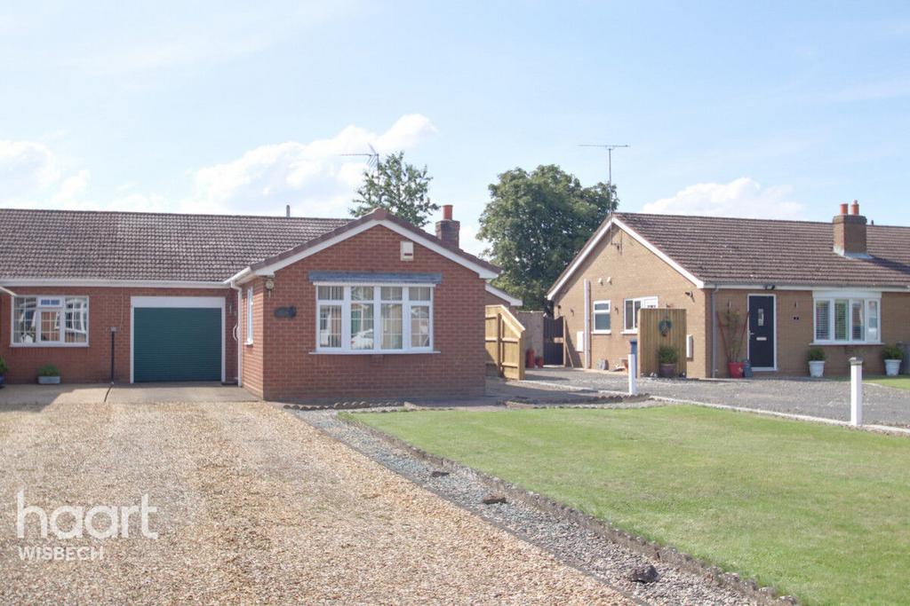 Pear Tree Crescent, Leverington 2 bed bungalow for sale £230,000