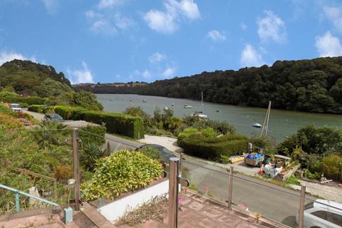 4 Bar Meadows, Malpas, Truro, TR1 1SS