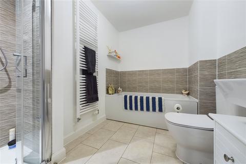 3 bedroom terraced house for sale, Forest Glade, Newbury, Berkshire, RG14