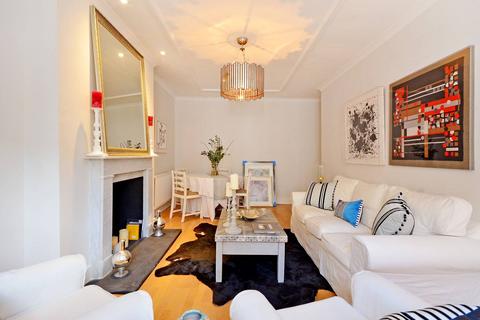 2 bedroom flat for sale, Gloucester Road, South Kensington, London, SW7
