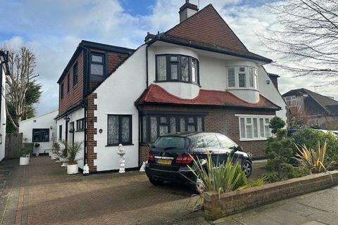 undefined, Pemberton Avenue, Gidea Park