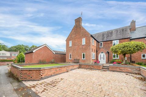 3 bedroom farm house to rent, Church Walk, Thorpe Satchville