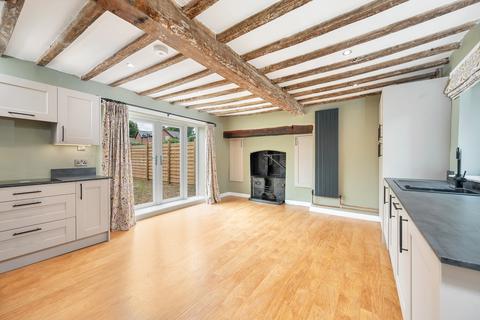 3 bedroom farm house to rent, Church Walk, Thorpe Satchville