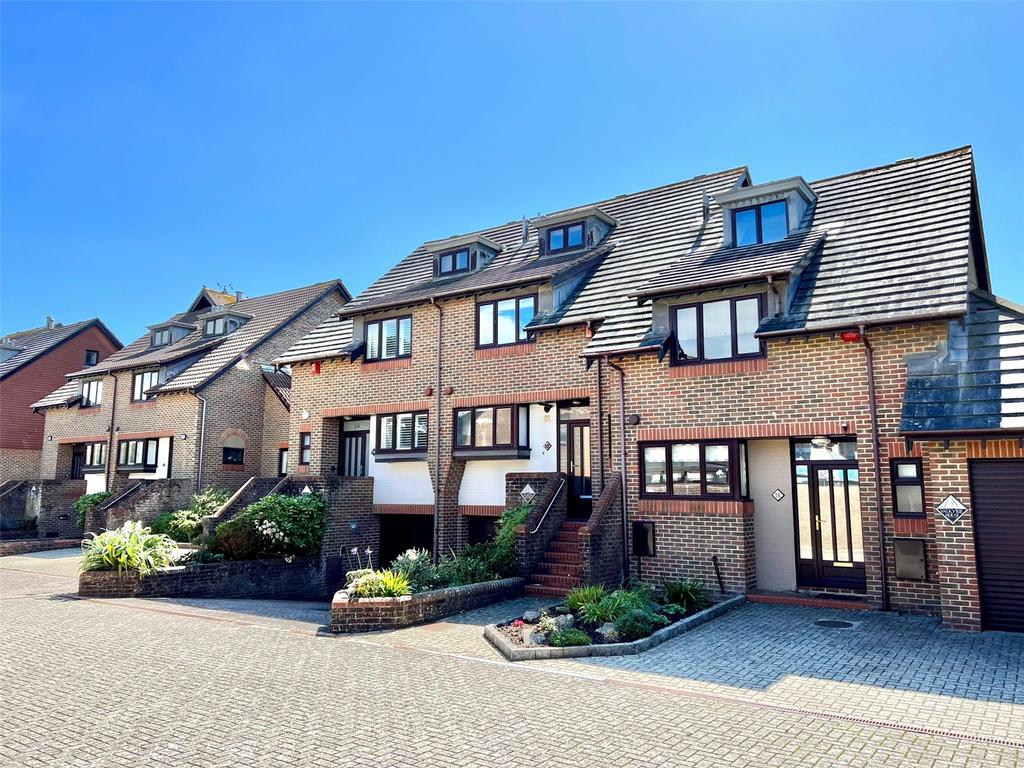 Kensington Park, Milford on Sea, Lymington, Hampshire, SO41 4 bed