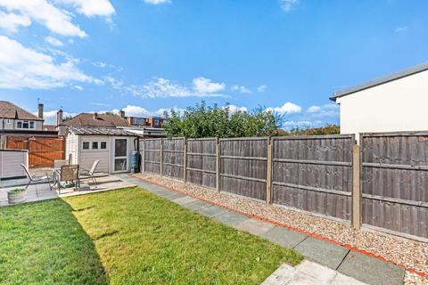 16 Templecombe Way, Morden, SM4 4JG