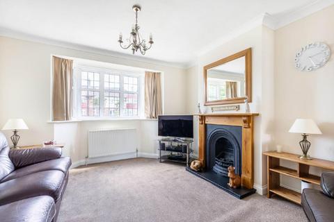 16 Templecombe Way, Morden, SM4 4JG
