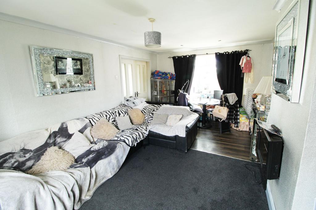 Middlesbrough TS3 3 bed terraced house for sale £68,000