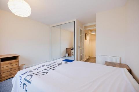 undefined, 1144L Viewcraig Street, Edinburgh, EH8 9UJ