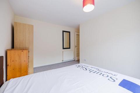 undefined, 1144L Viewcraig Street, Edinburgh, EH8 9UJ
