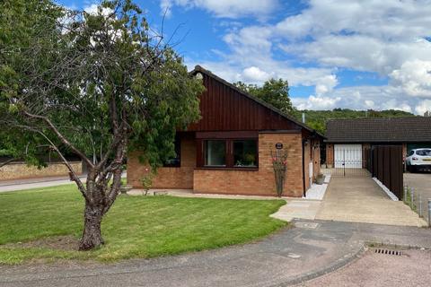 2 bedroom detached bungalow for sale - Claystones, West Hunsbury, Northampton NN4 9UY