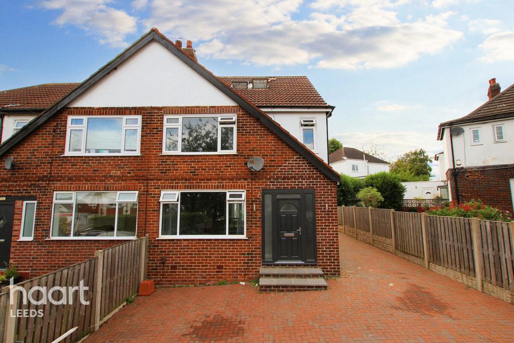 The Avenue, Alwoodley 5 bed semidetached house for sale £500,000