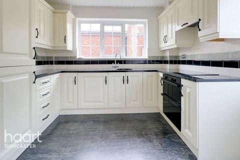 3 Halmshaw Terrace, Bentley, Doncaster, DN5 0BD