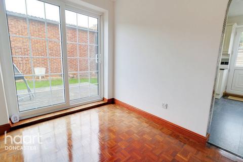 3 Halmshaw Terrace, Bentley, Doncaster, DN5 0BD