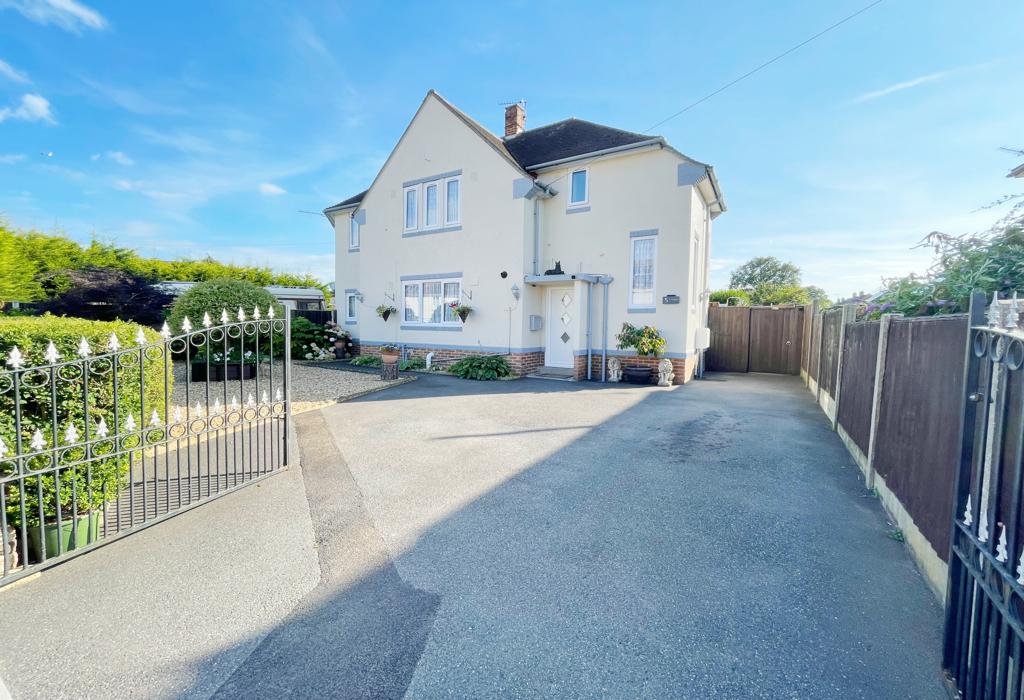 Mandale Road, Bournemouth, Dorset 4 bed terraced house for sale £311,000