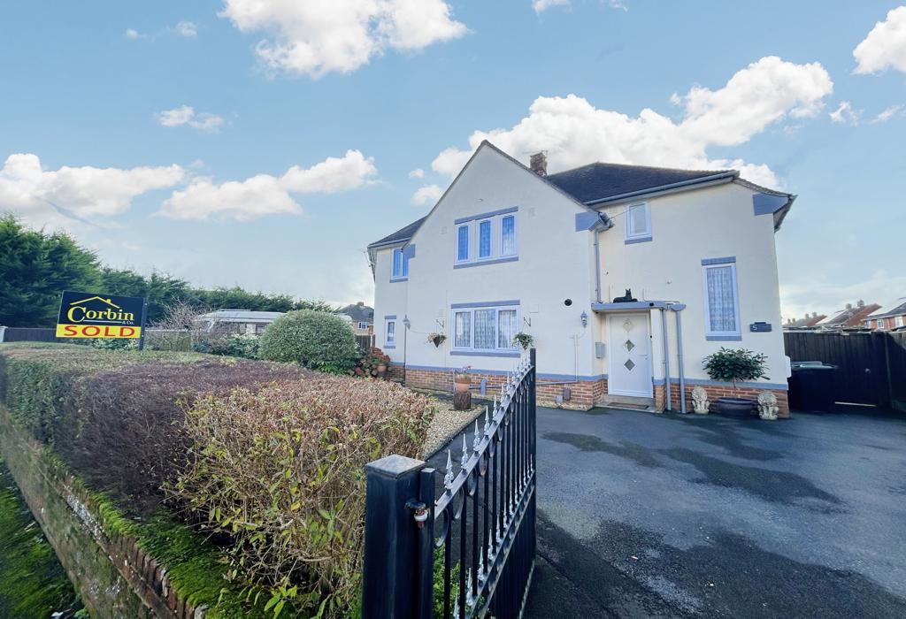 Mandale Road, Bournemouth, Dorset 4 bed terraced house for sale £311,000