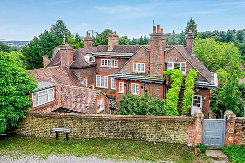 3 bedroom penthouse for sale, Guildown Road, Guildford, Surrey