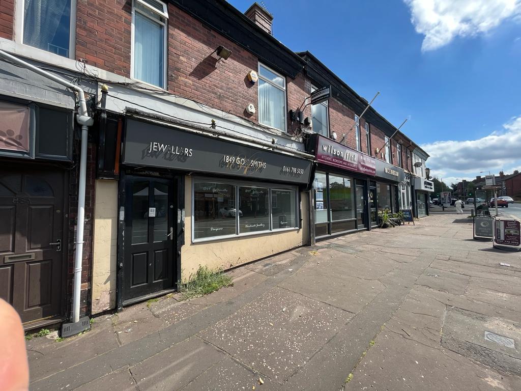 Bury Old Road, Whitefield, Manchester, M45 6TQ Property to rent £