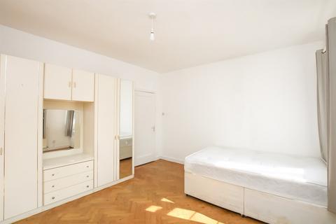 undefined, Burnham Court, Brent Street, Hendon, NW4