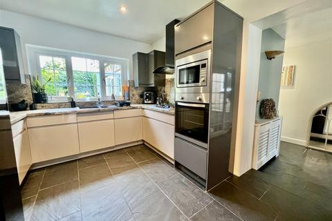 4 bedroom detached house for sale, Shadwell, Ash Hill Gardens, LS17