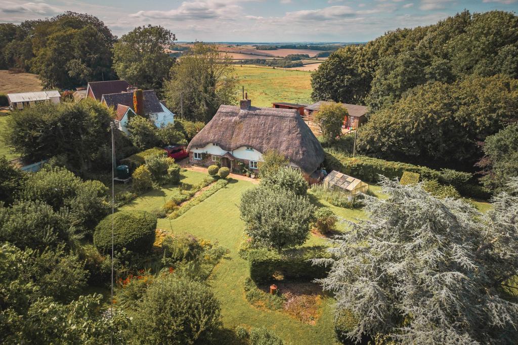 East Winterslow, Salisbury, Wiltshire, SP5 4 bed detached house for