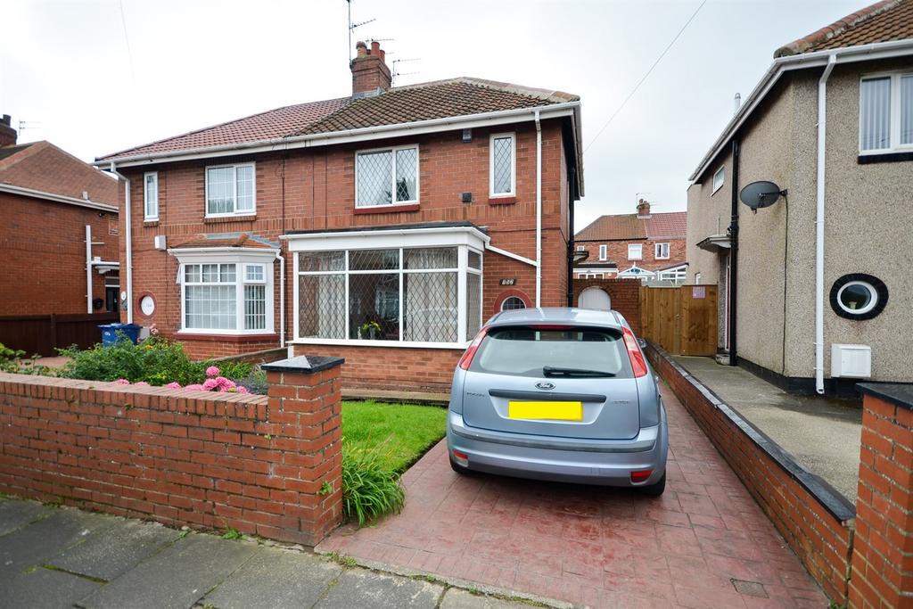 Harton House Road, South Shields 3 bed semidetached house for sale £