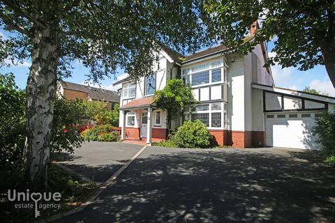 4 bedroom detached house for sale, West Drive,  Thornton-Cleveleys, FY5