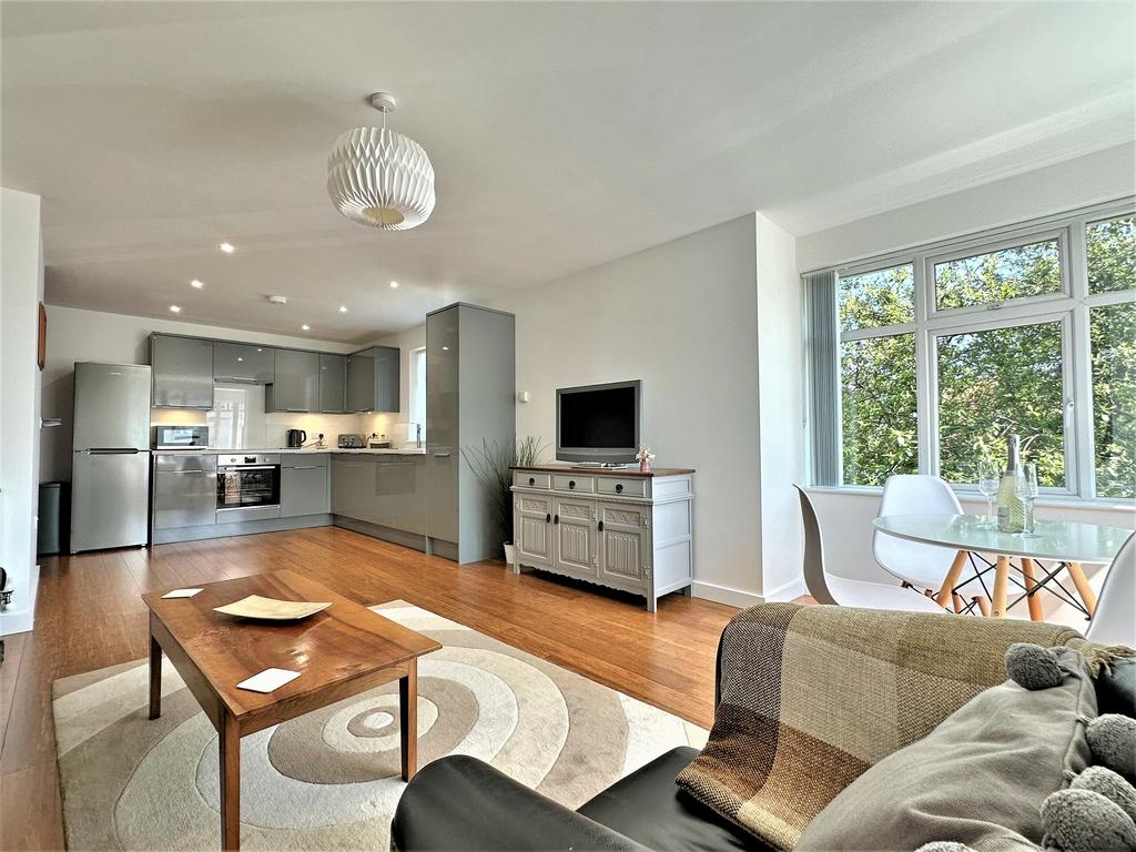 Eugene Road, Preston, Paignton 2 bed flat for sale £225,000